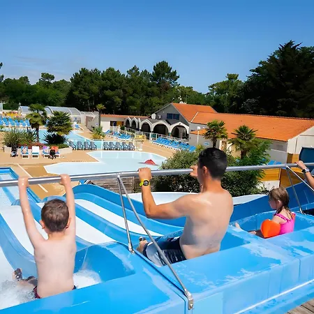 Mobile 127 Bois Dormant 营地 圣让-德蒙